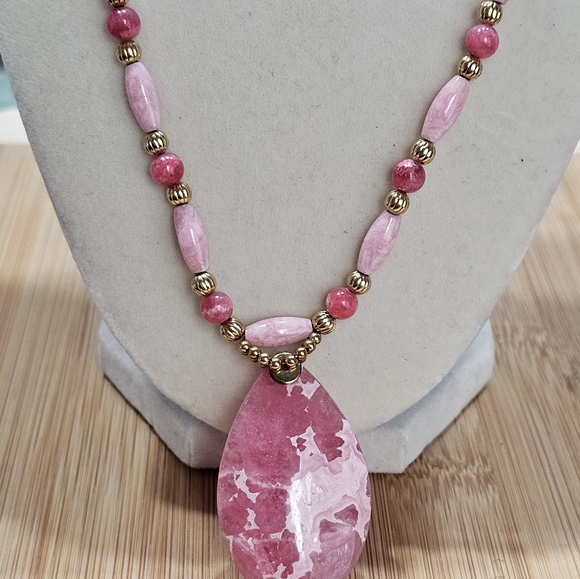Pink and Green Gemstone and Glass Bead Artisan Necklaces Bundle Set - Picture 10 of 14